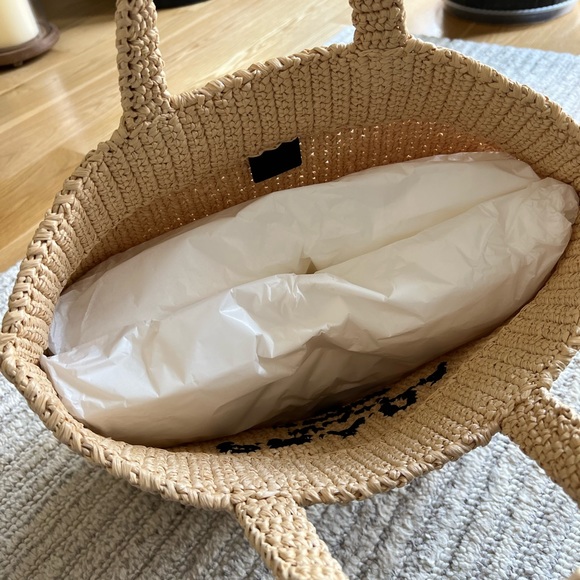 🖤NWT Prada Raffia Large Tote 2022 - Picture 5 of 5
